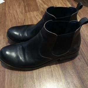 Steve Madden Chelsea Boots